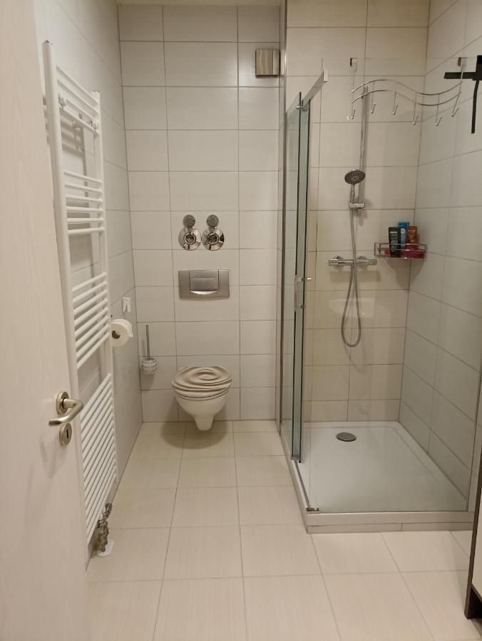 1-zimmer In Der Naehe Vom Petersberg Apartment