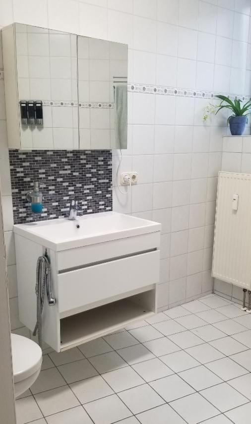Apartment 1-zimmer In Der Naehe Vom Petersberg Erfurt