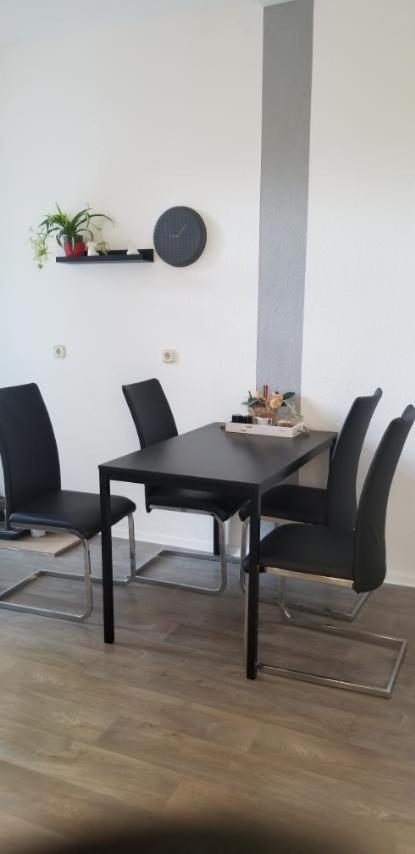 Apartment 1-zimmer In Der Naehe Vom Petersberg Erfurt