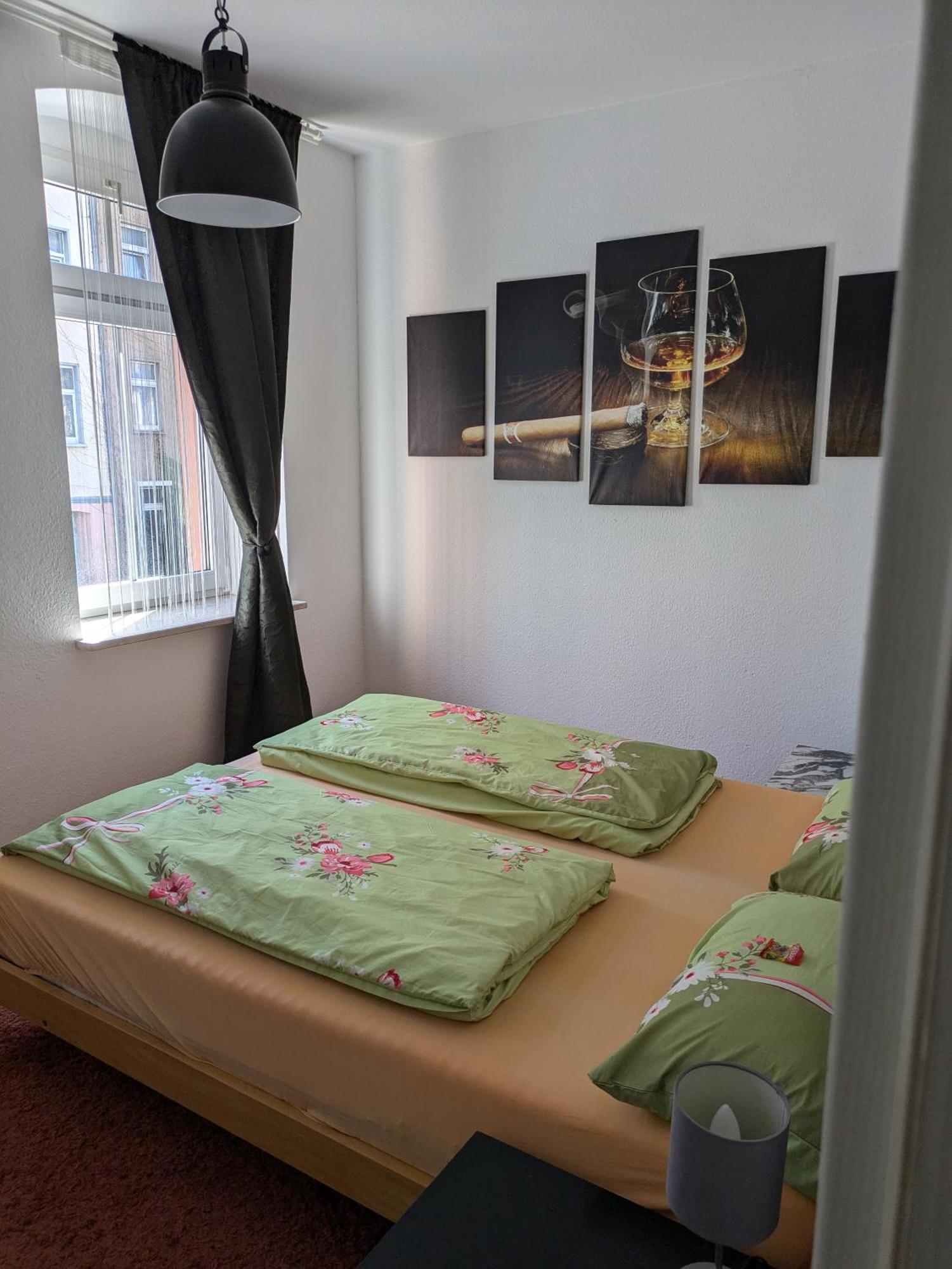 1-zimmer In Der Naehe Vom Petersberg Erfurt